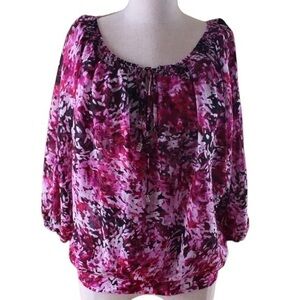 White House black market floral top in size xlg